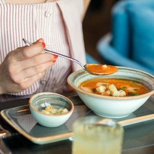 pexels-farhad-8743885 Karotten Ingwer Suppe
