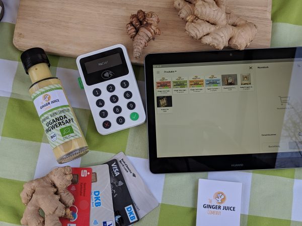 Bargeldlos zahlen auf dem Wochenmarkt (Symbolbild)